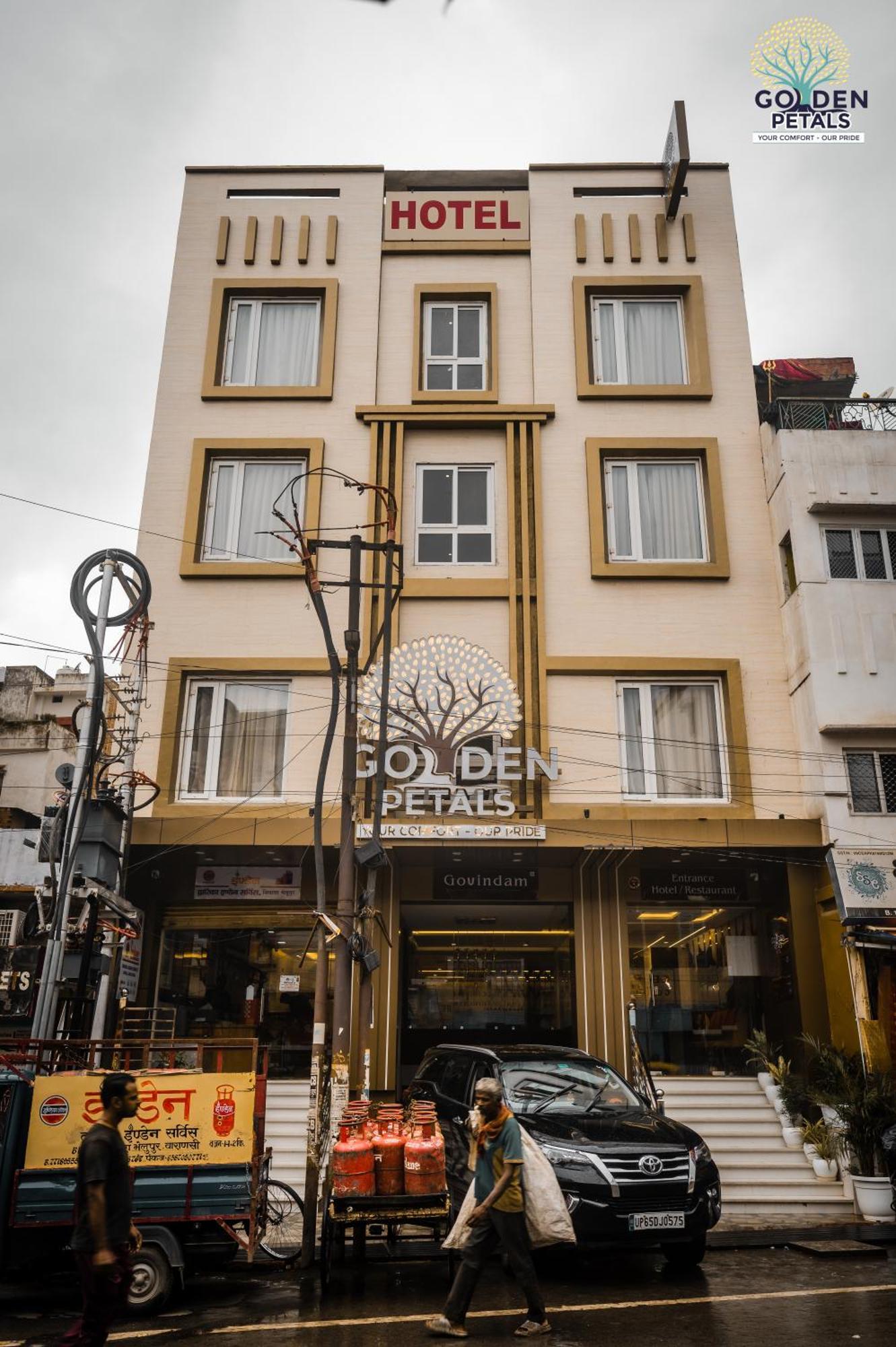 Hotel Golden Petals バラナシ エクステリア 写真